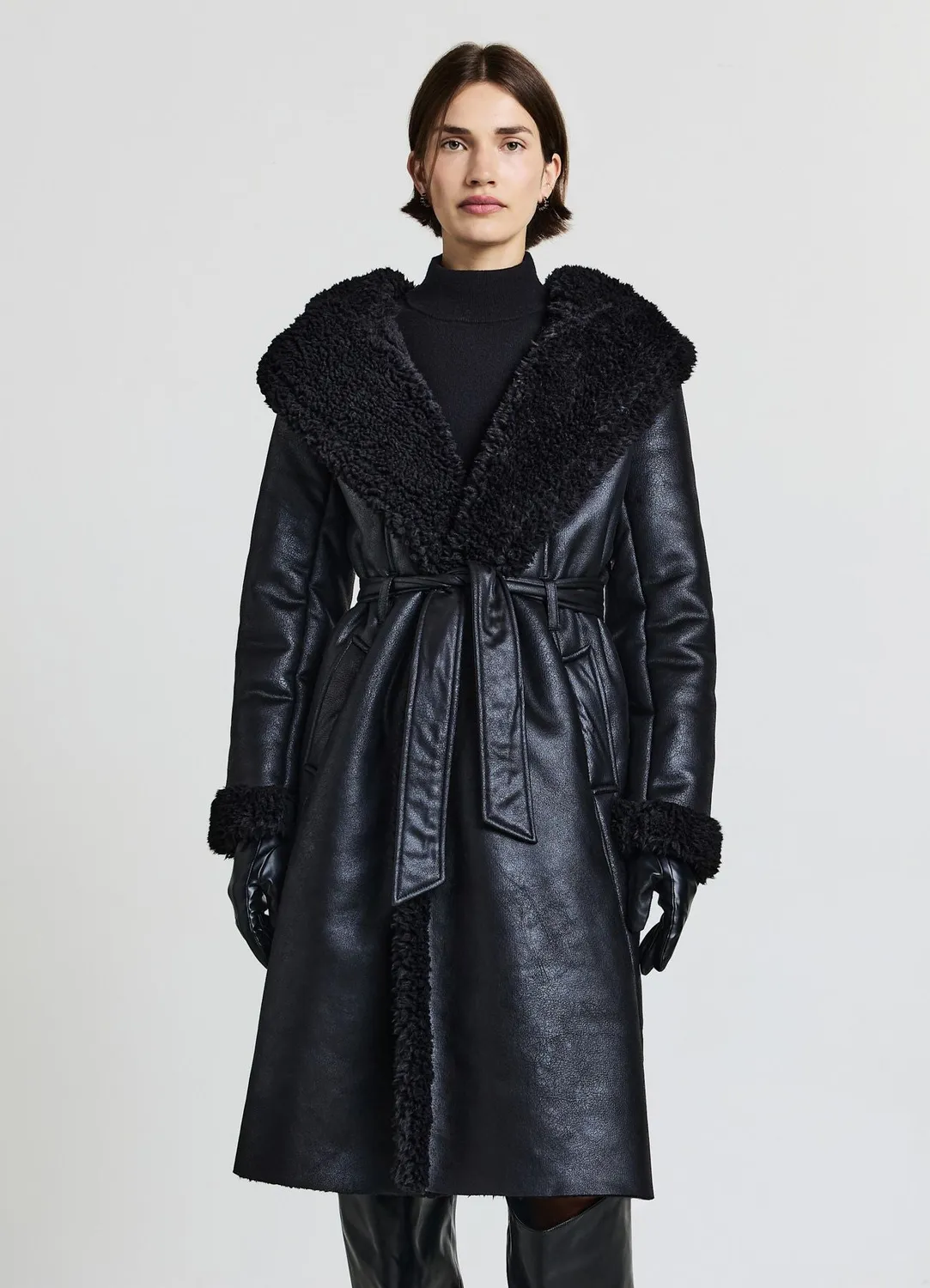 Calliope manteau long femme capuche fourrure