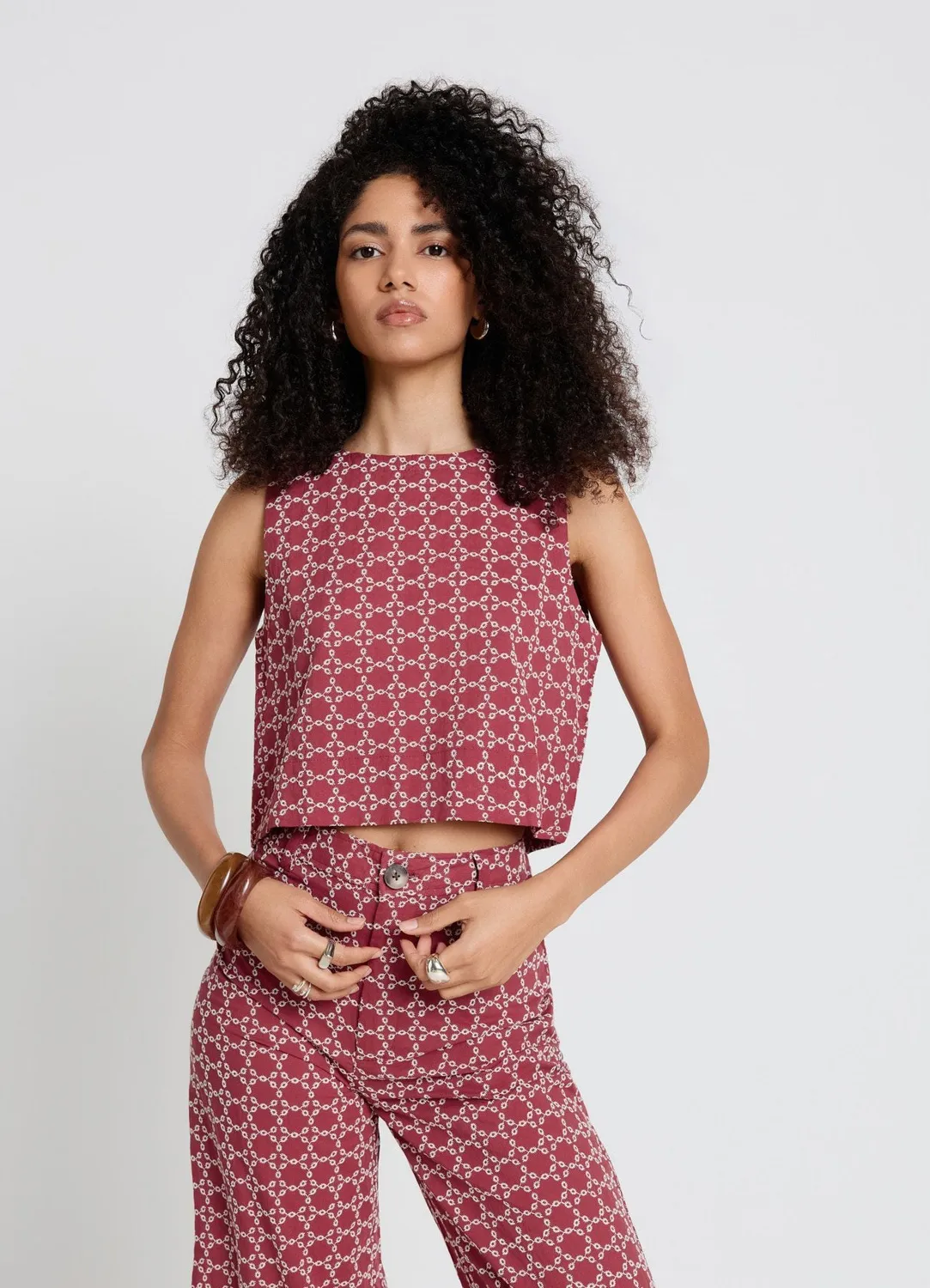 Calliope top broderie anglaise femme sans manches