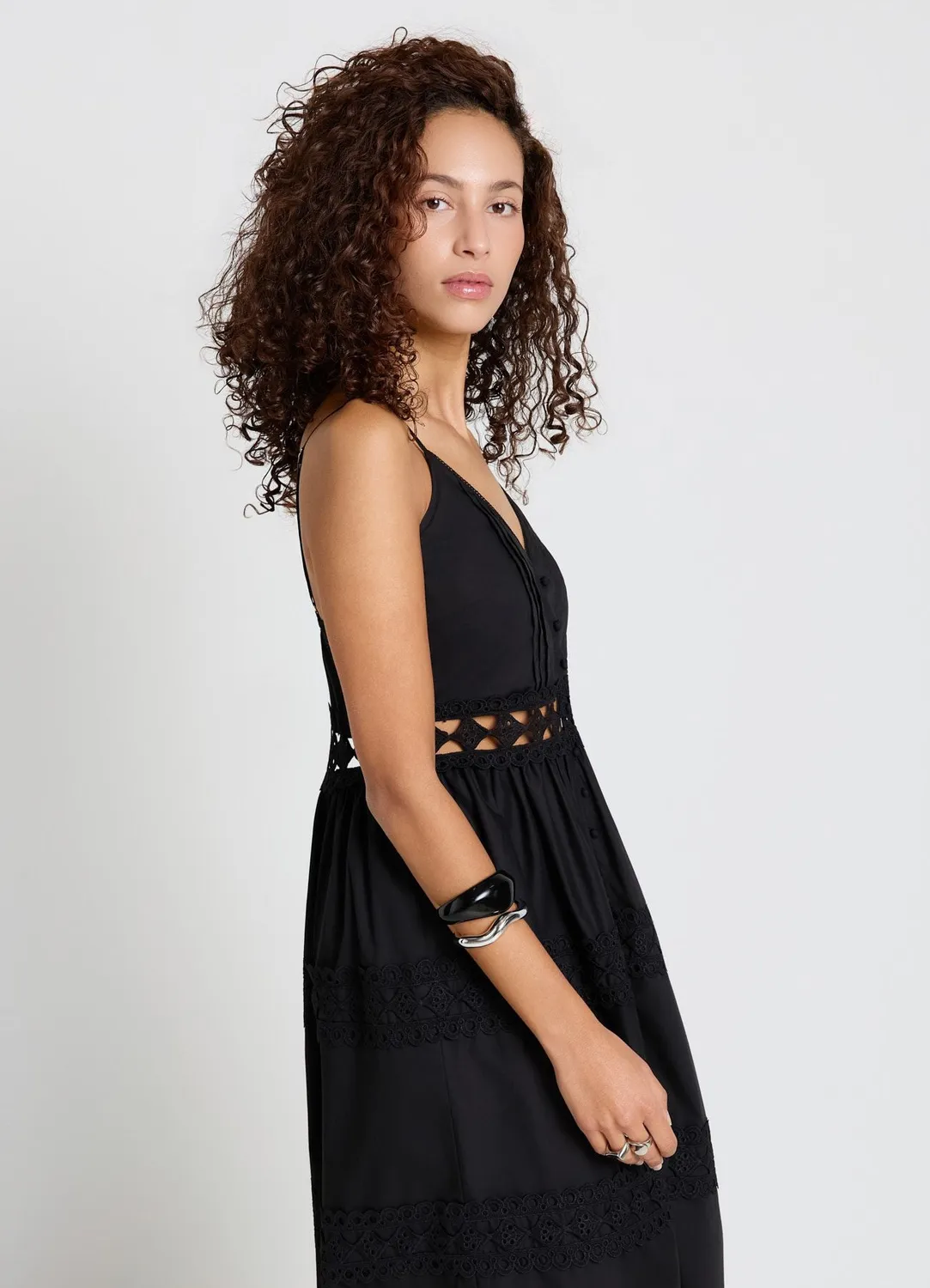 Calliope Robe longue femme bretelles ajourée col V
