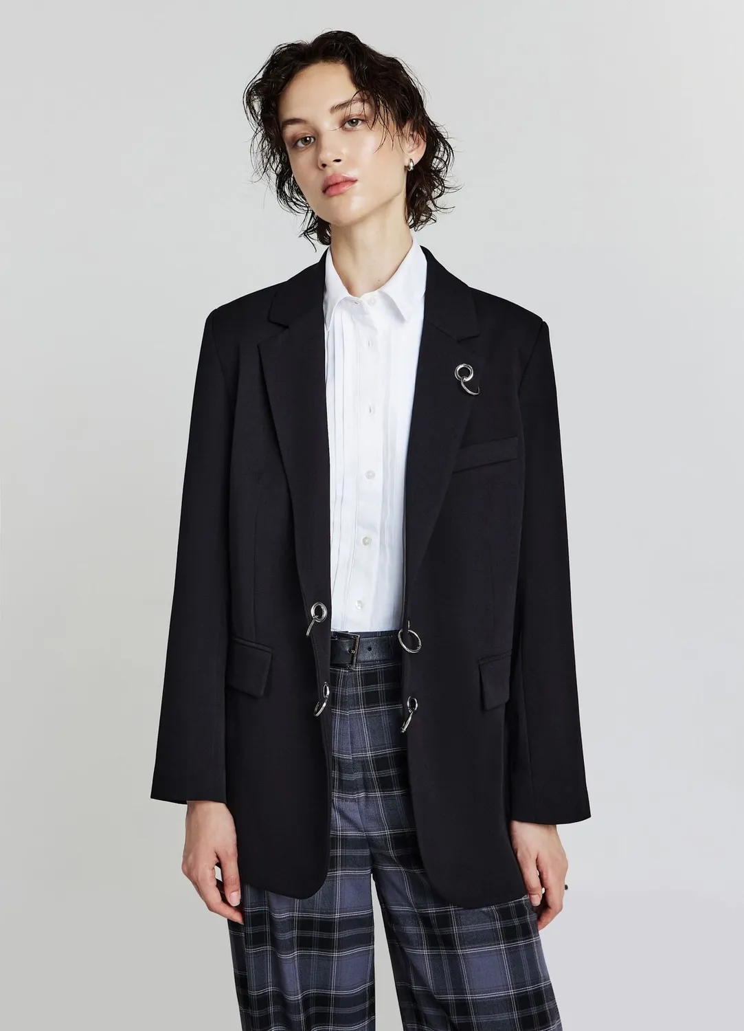 Calliope veste femme à crochets unie S col revers