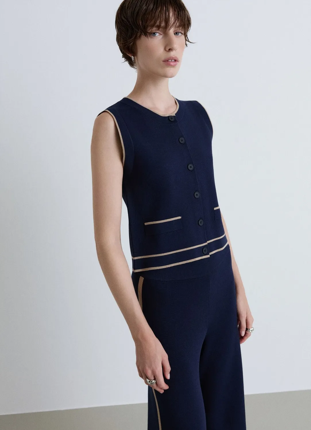 Calliope Gilet maille femme boutons contrastés