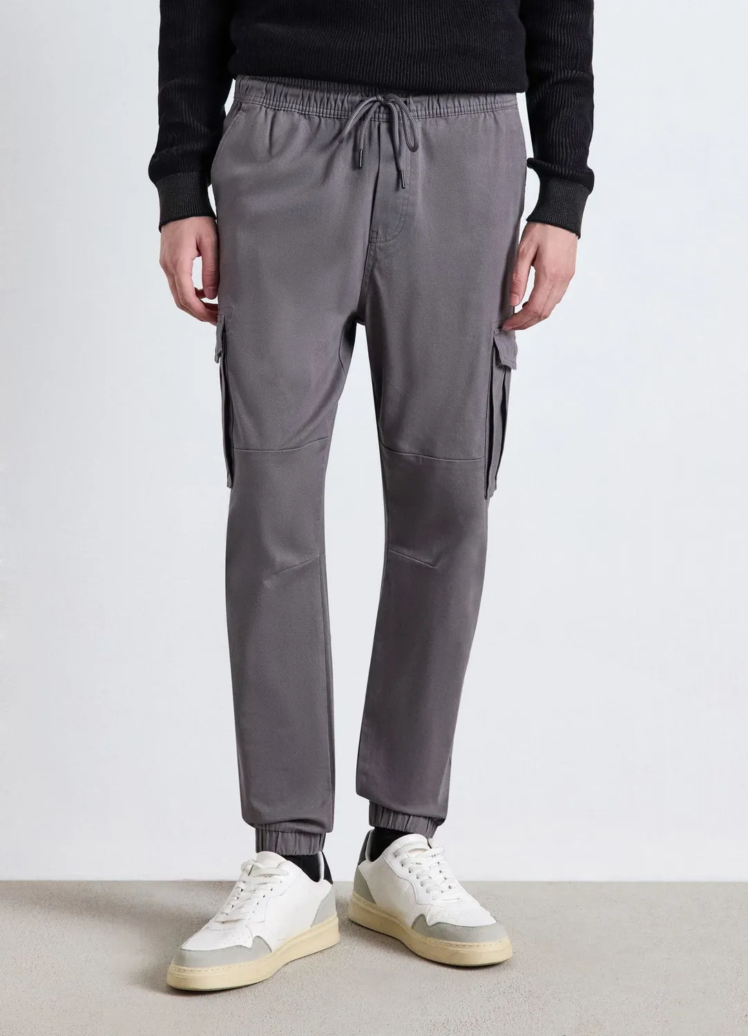 Calliope pantalon jogger cargo homme uni à cordon