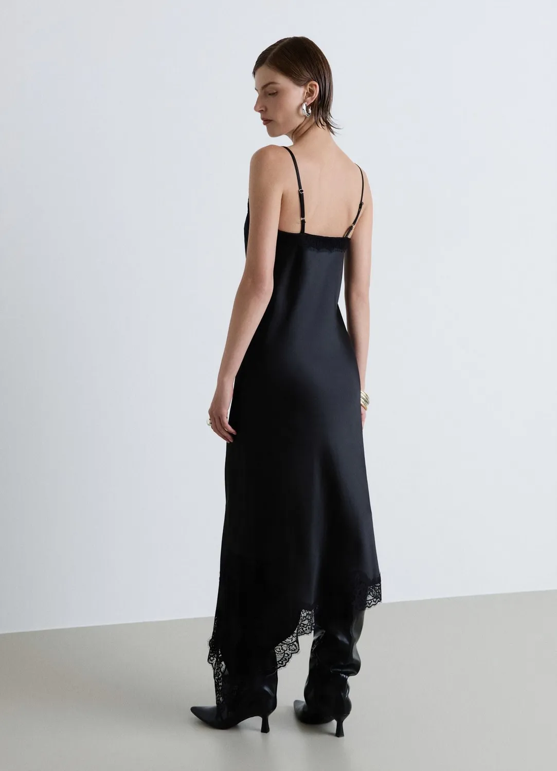 Calliope robe nuisette asymétrique dentelle femme