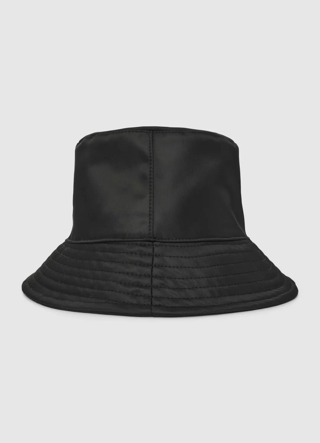 Calliope bob matelassé homme uni large bord