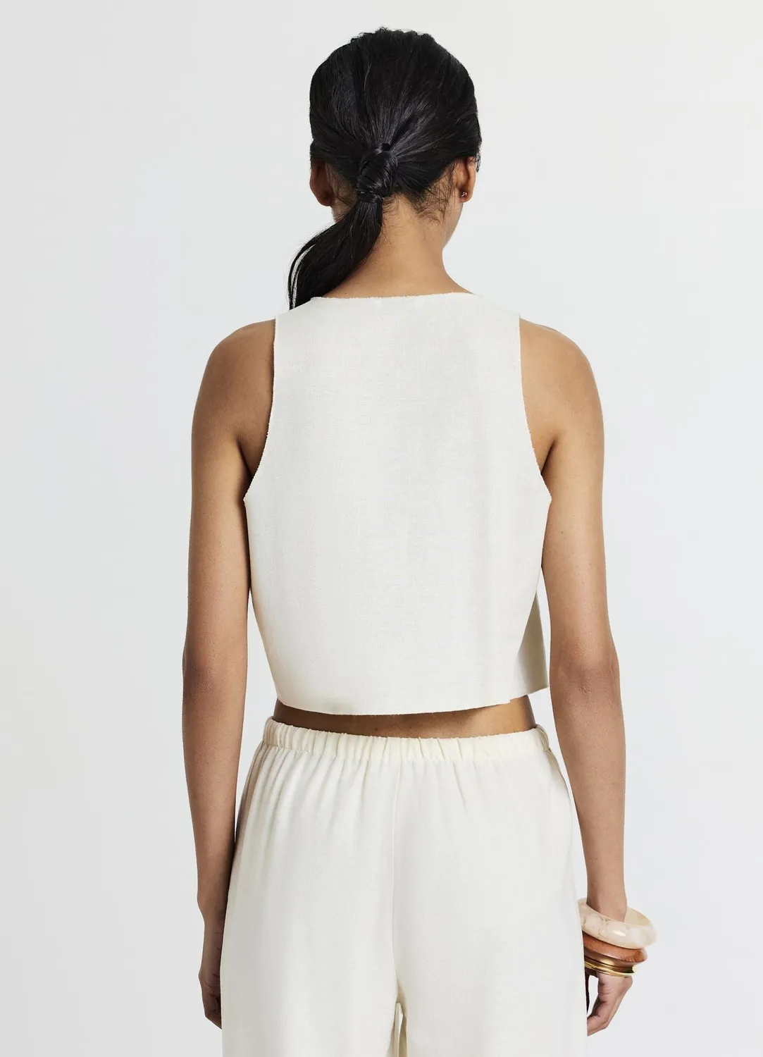 Calliope gilet brodé femme laçage devant coupe regular