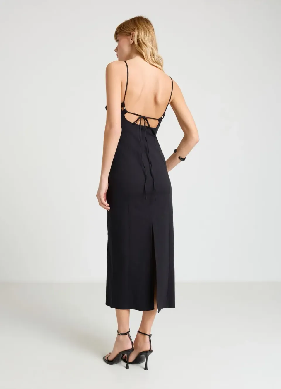 Calliope robe longue cut-out perles soirée