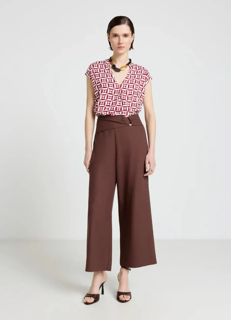Calliope chemise géométrique femme col V manches courtes