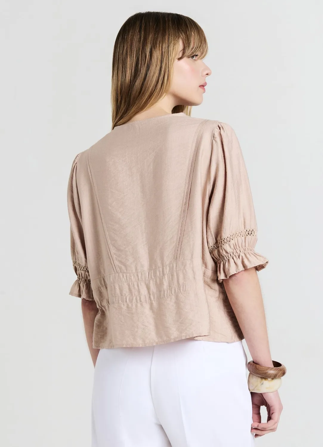 Calliope ricamo a jour blouse col V manches courtes