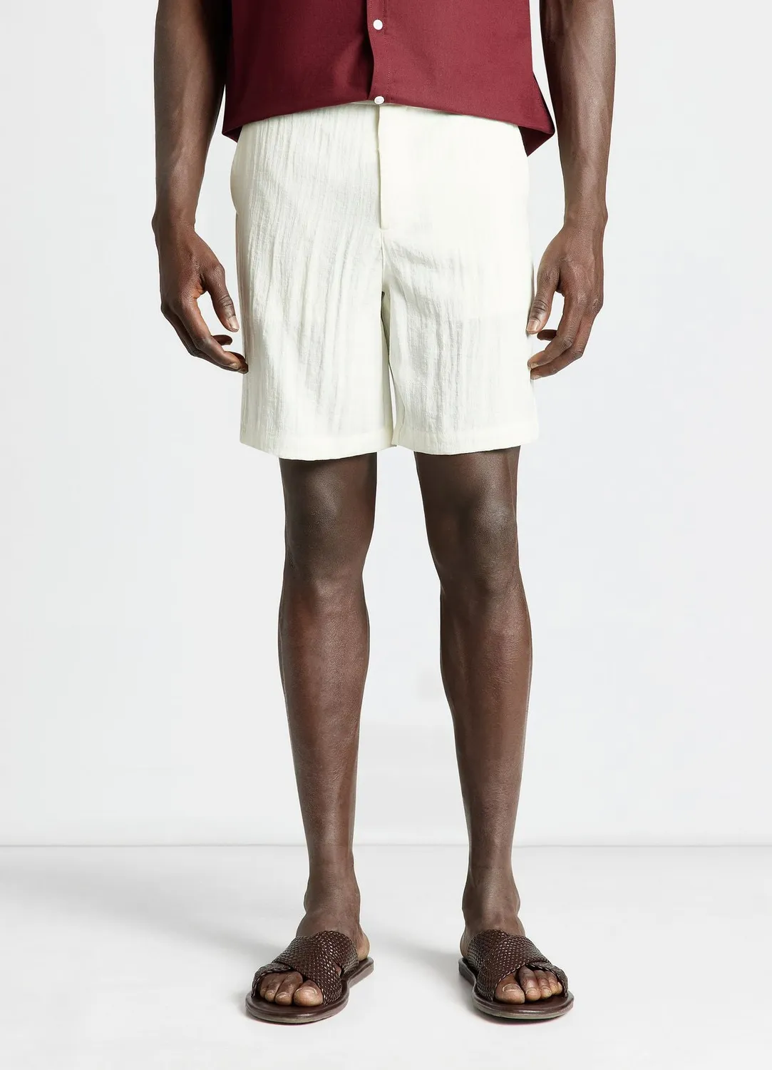 Calliope short chino homme uni effet froissé droit