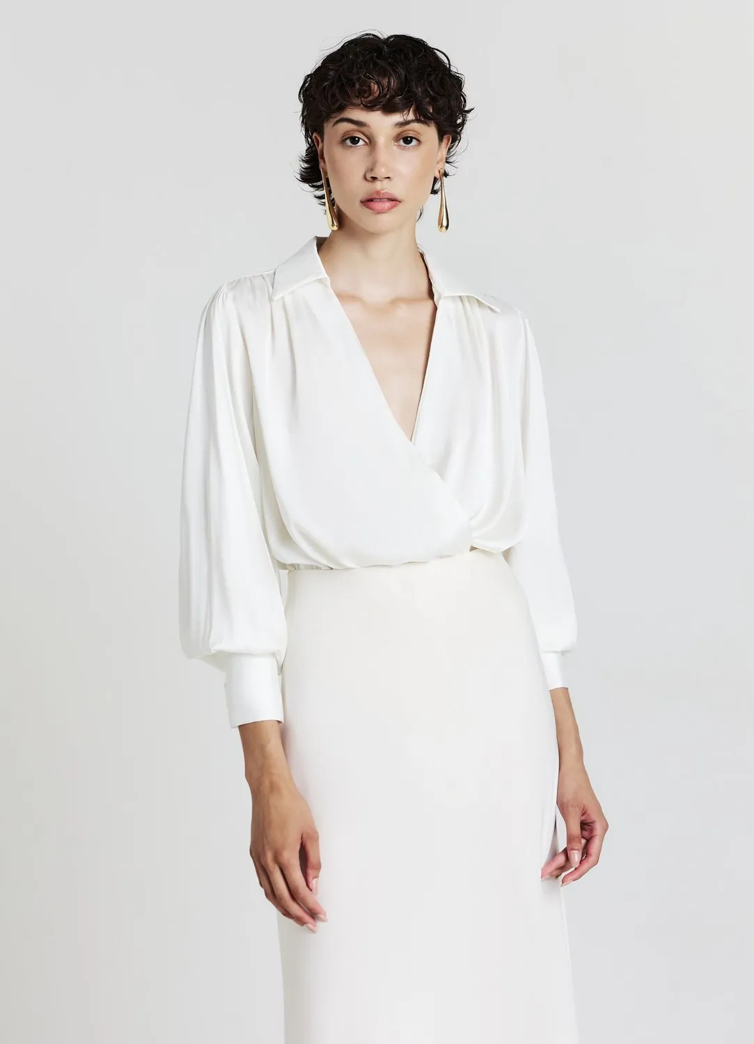 Calliope chemise body satinée manches longues