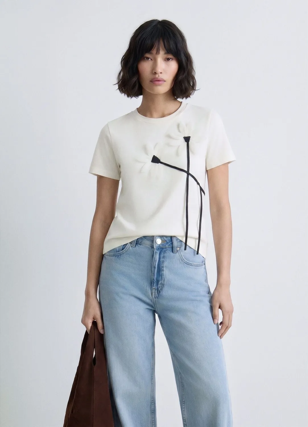 Calliope t-shirt fleurs appliquées femme col rond