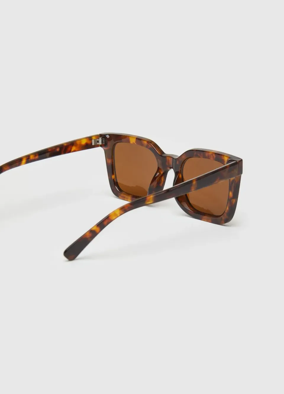Calliope lunettes soleil femme rectangulaire