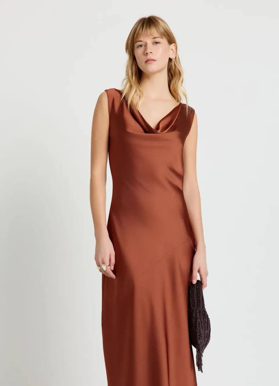 Calliope robe longue satinée dos lacé femme