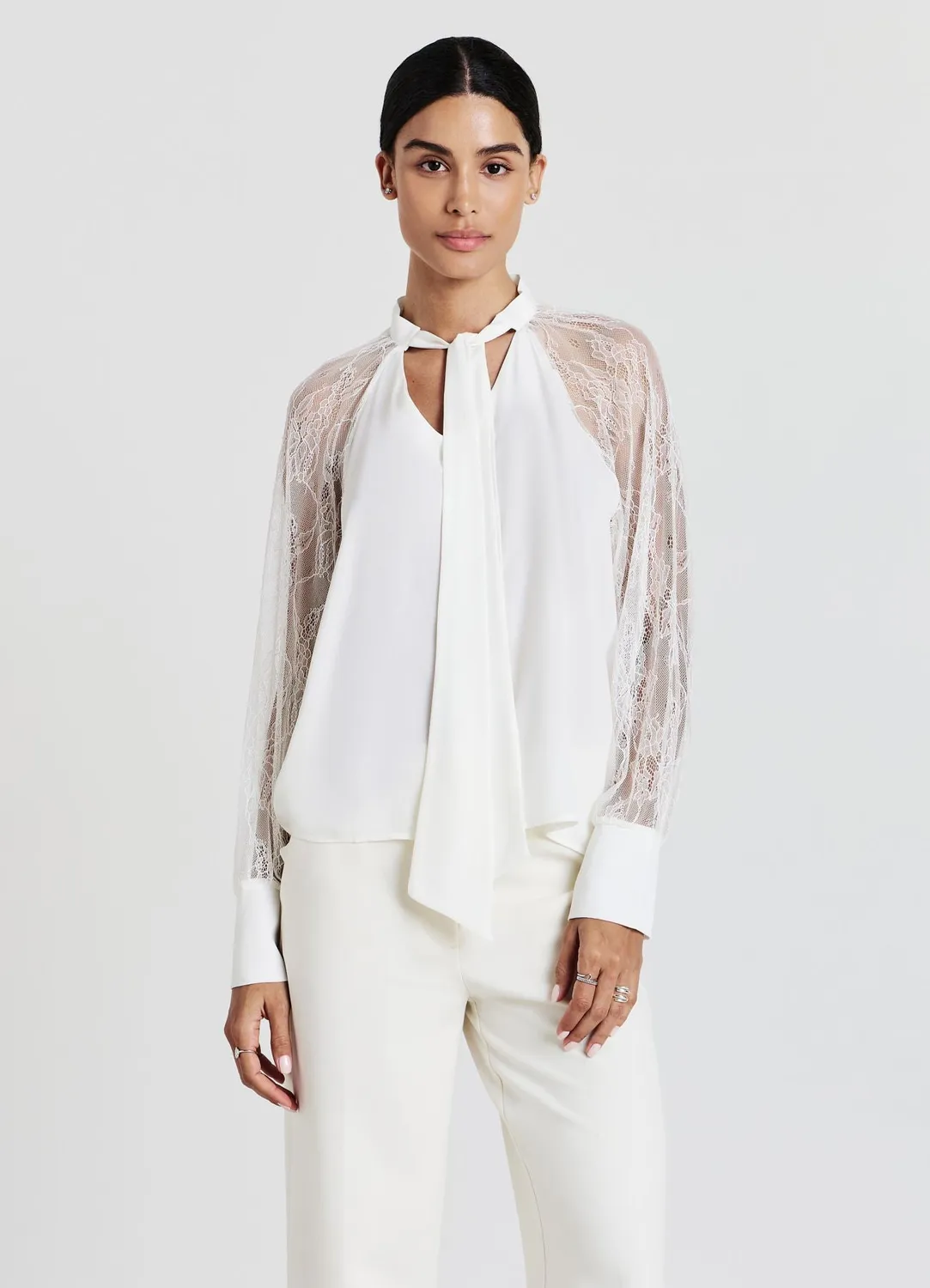 Calliope blouse à nœud femme manches dentelle