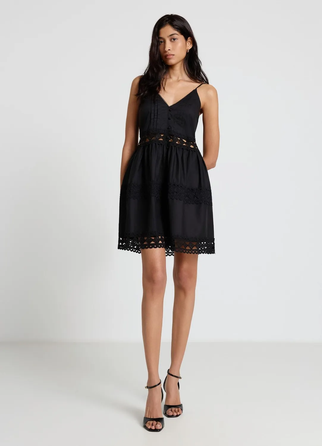 Calliope robe courte femme bretelles brodée S