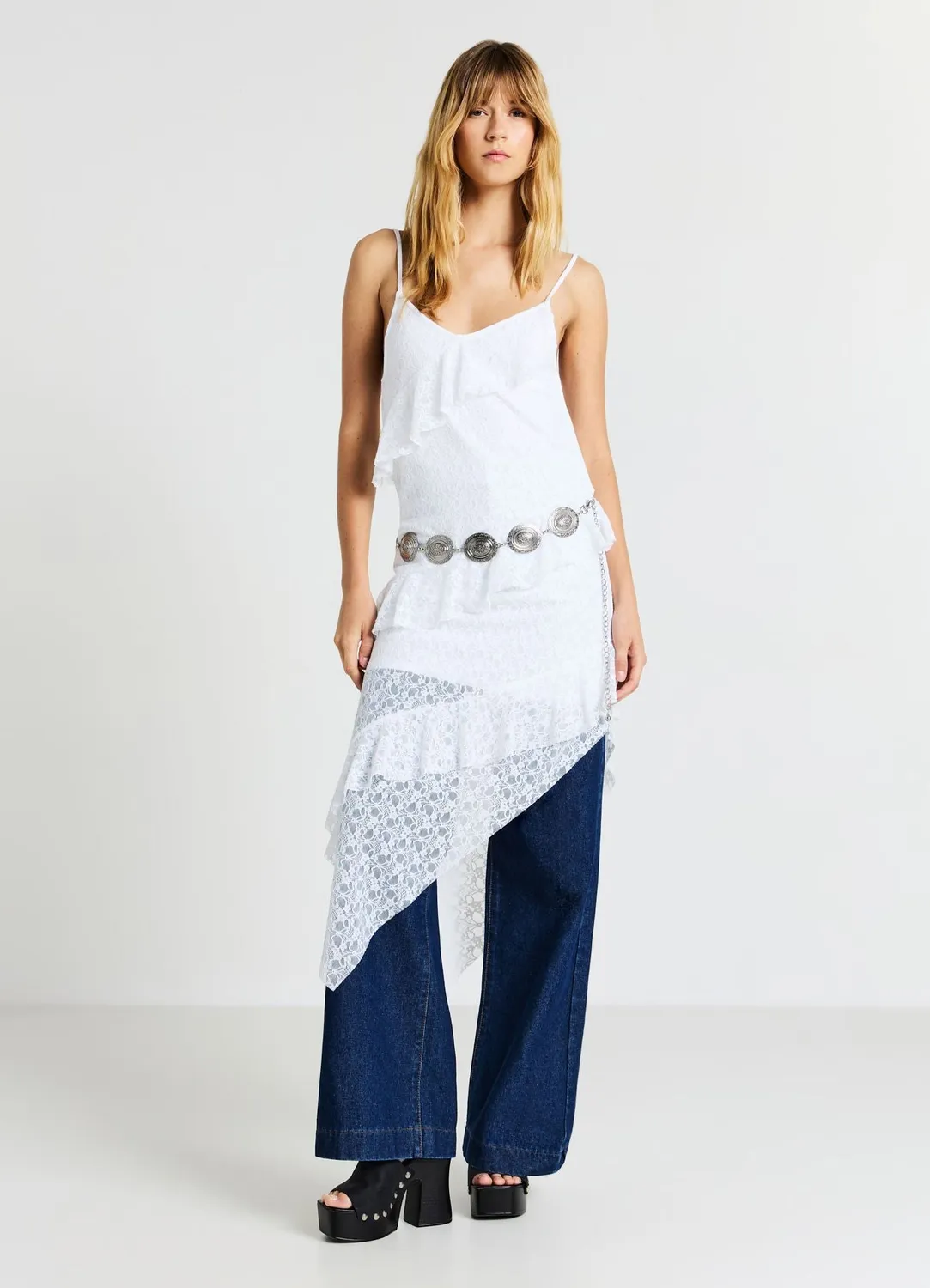 Calliope robe longue dentelle bretelles fines femme