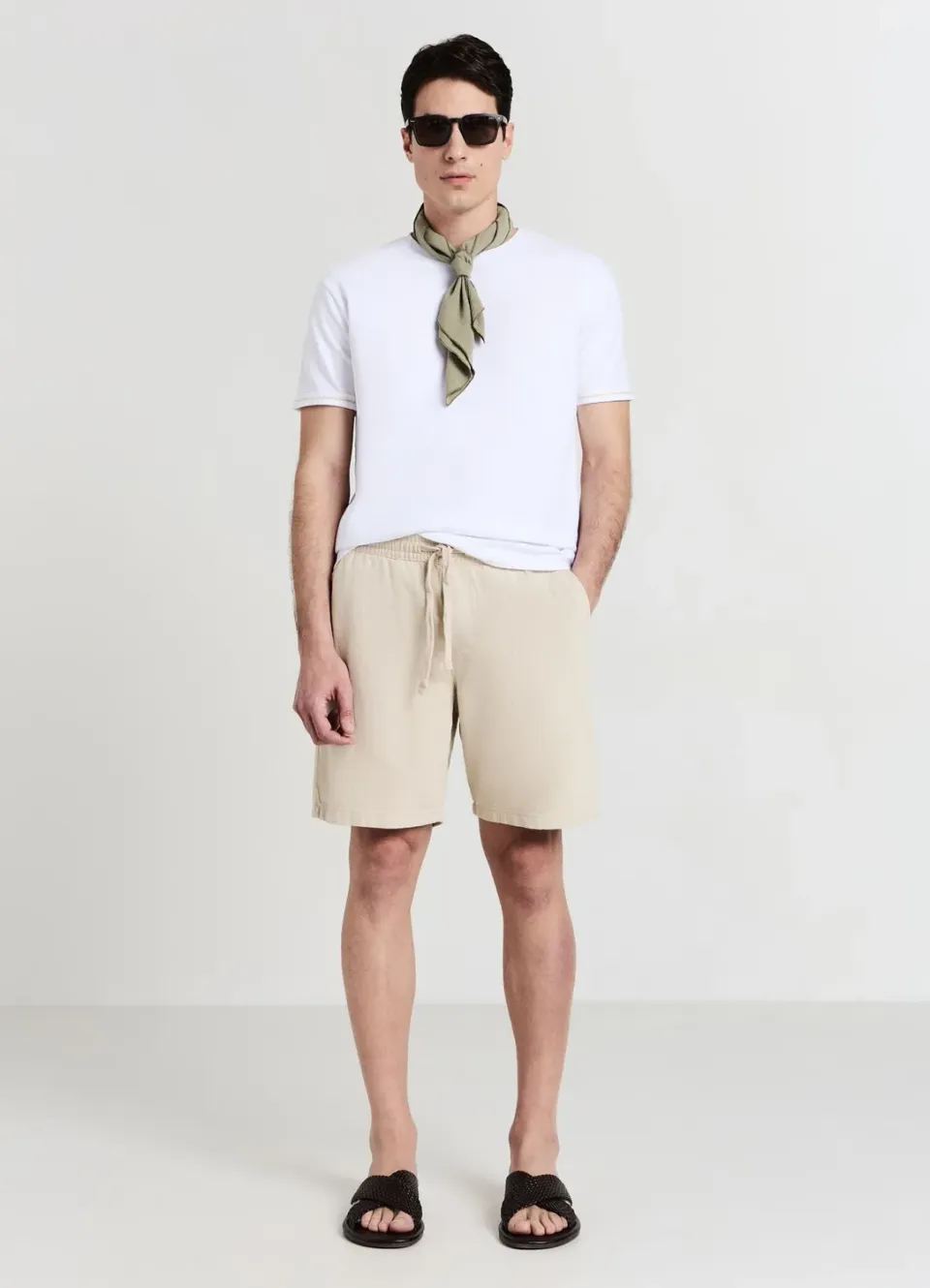 Calliope jogger court short homme en coton uni