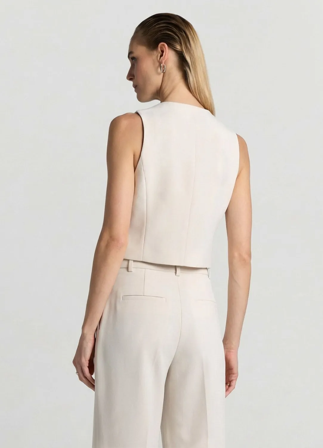 Calliope gilet court femme col V 3 boutons