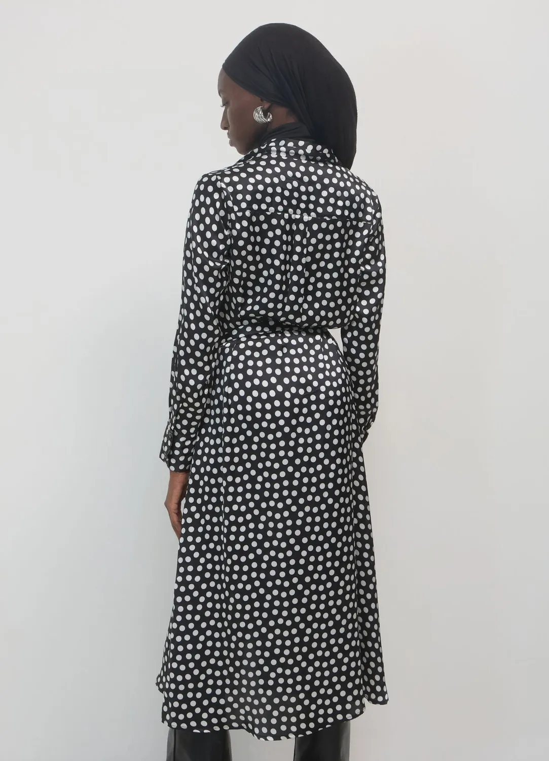 Calliope pois chemisier robe longue satinée