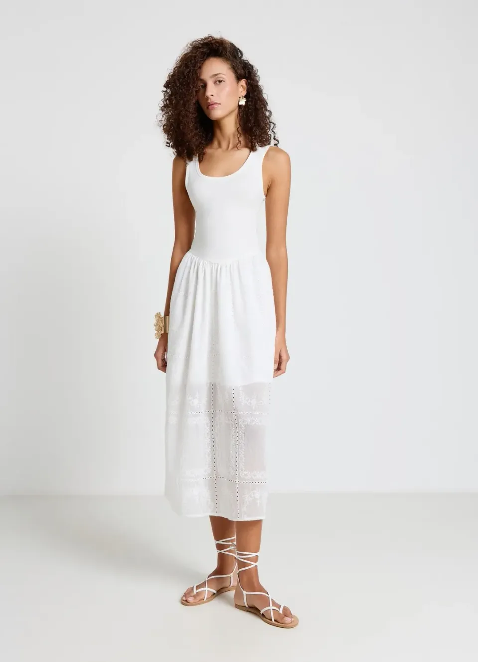 Calliope robe longue femme sans manches brodée