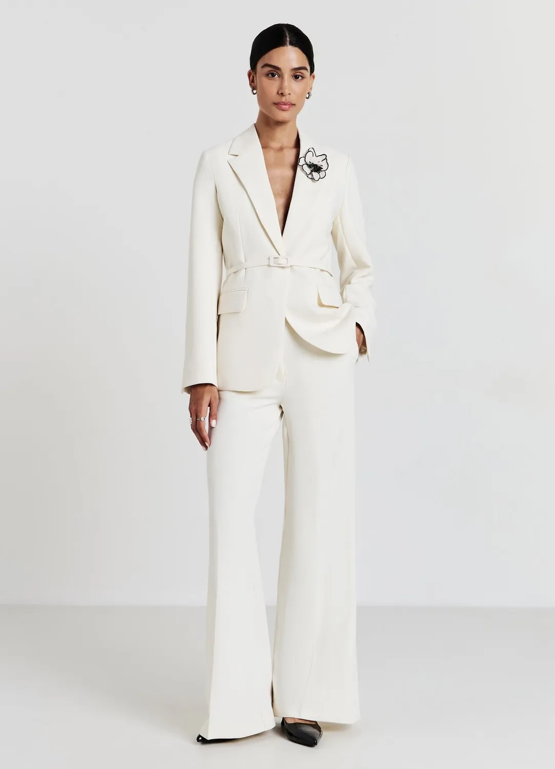 Calliope veste blazer femme fleur appliquée