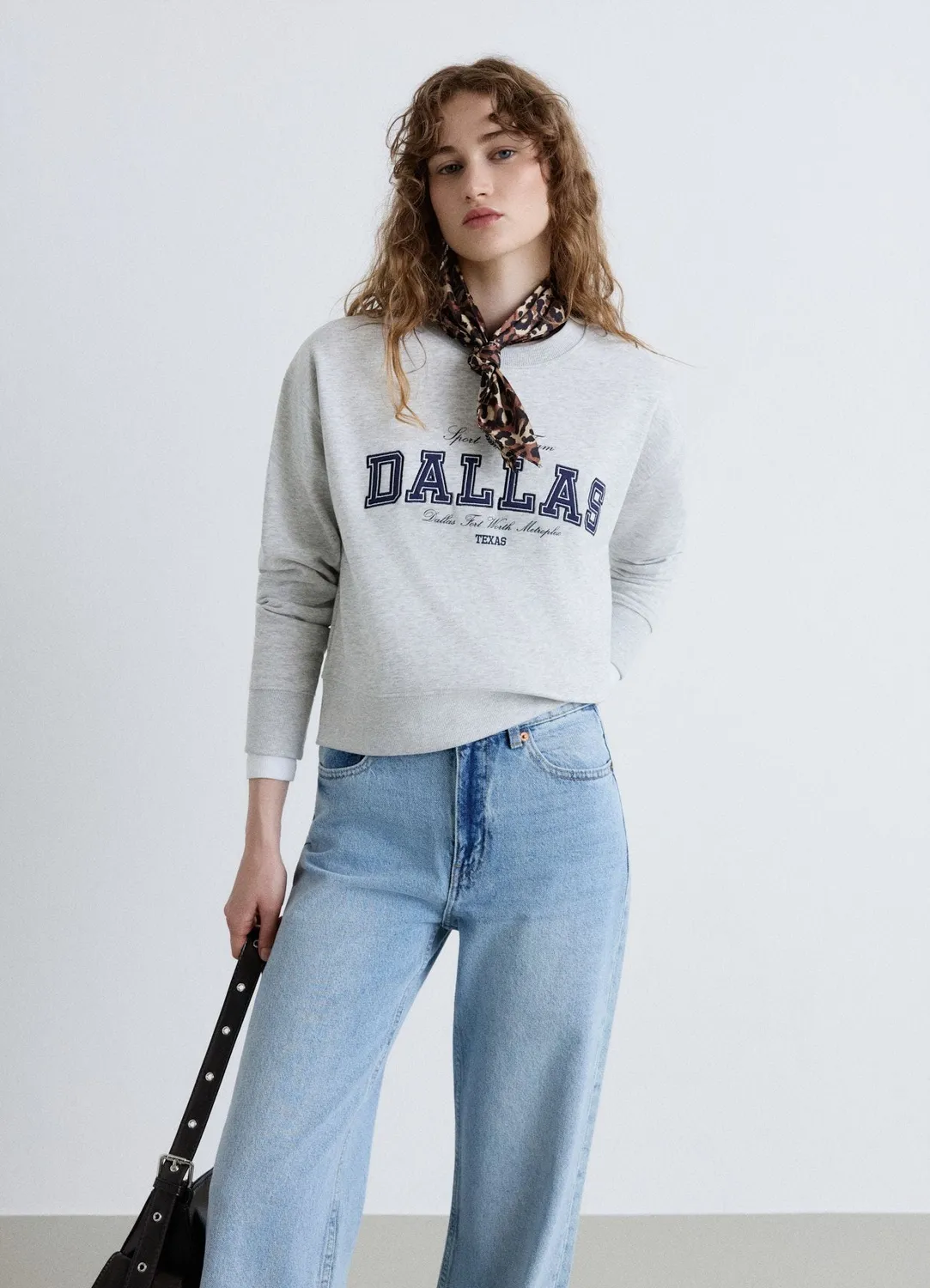 Calliope sweat col rond femme inscription college