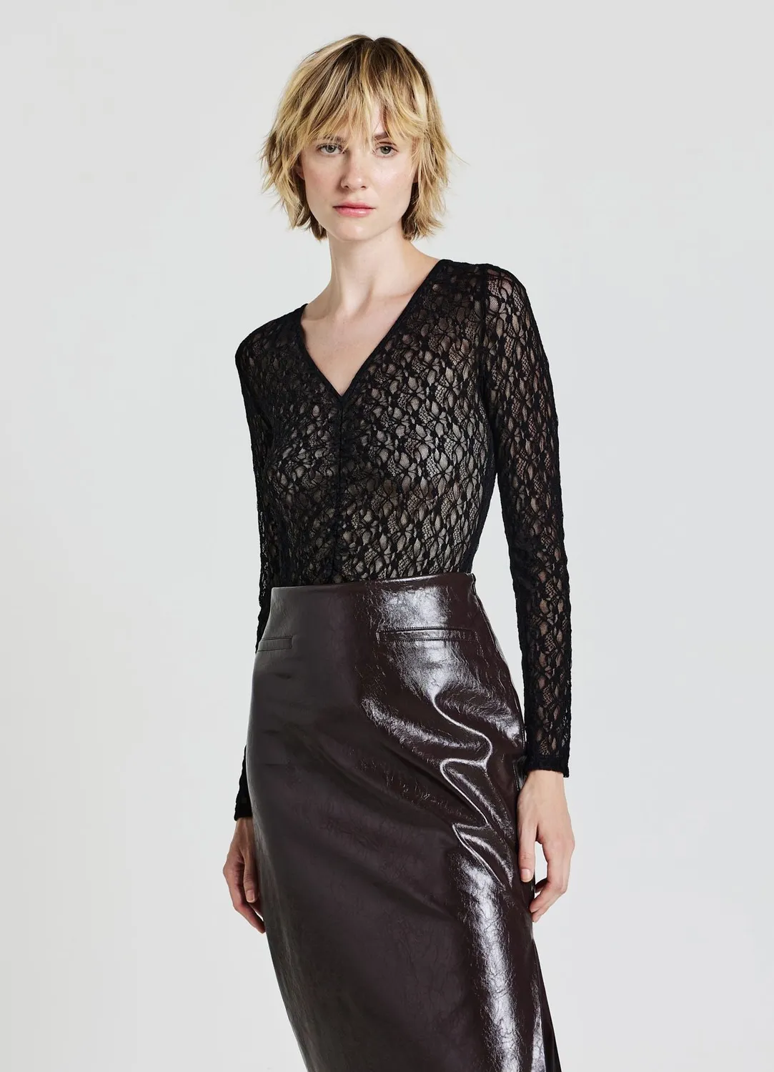 Calliope body dentelle femme col V manches longues