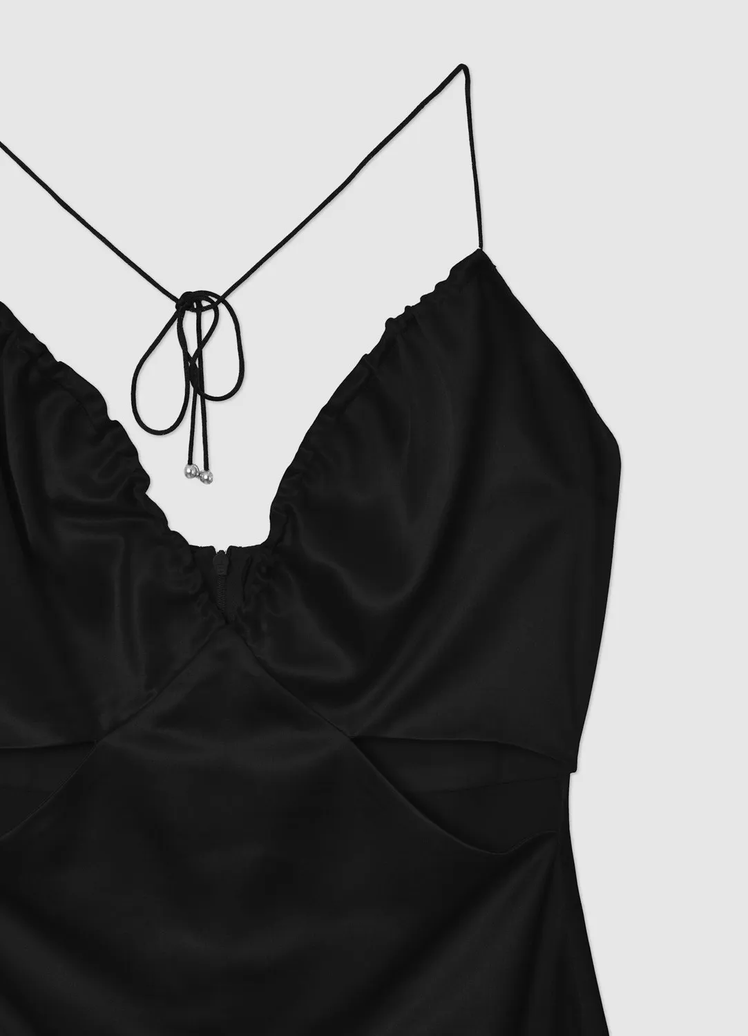 Calliope robe longue satinée dos nu cut out