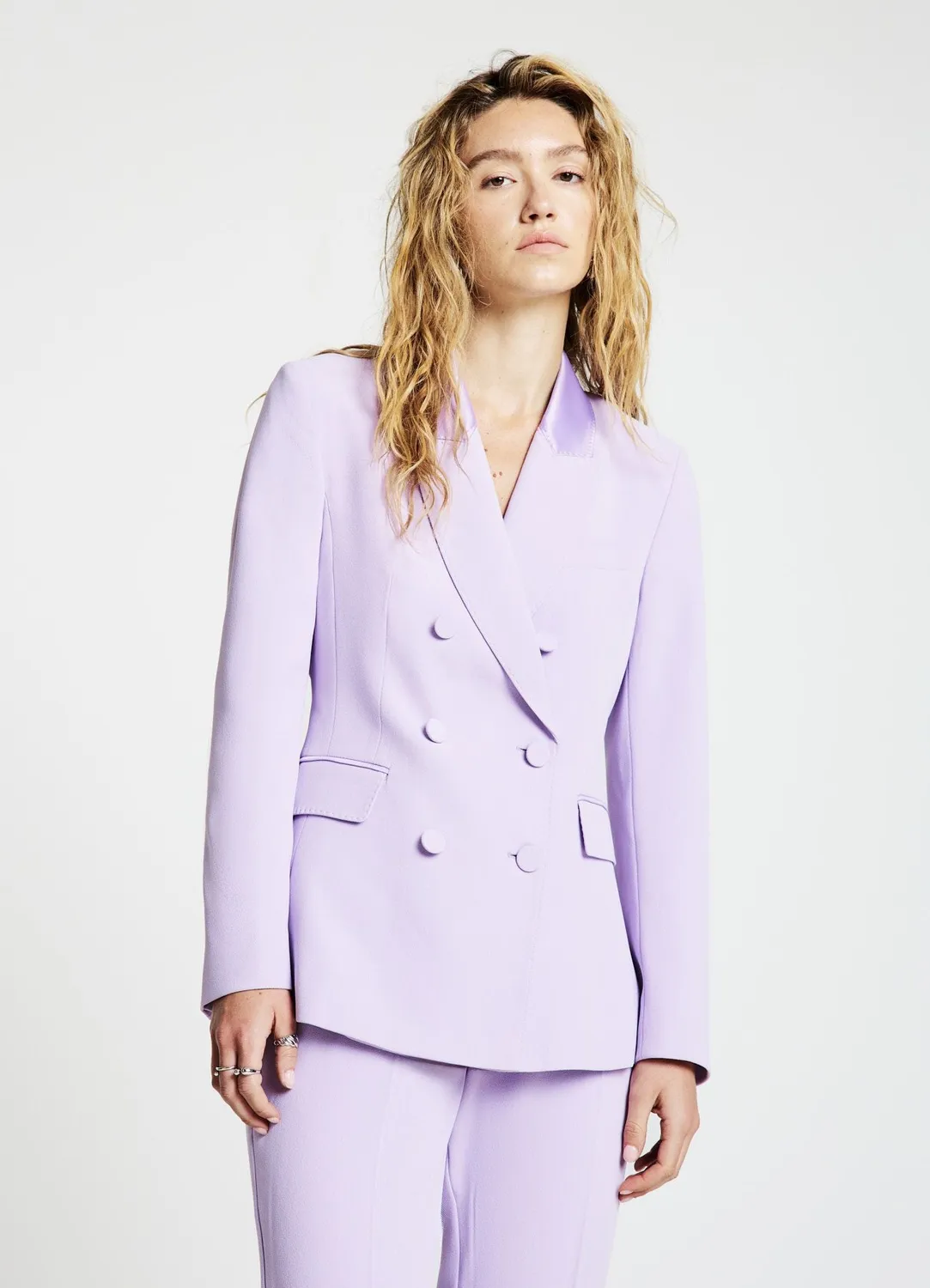Calliope veste double boutonnage femme revers satin