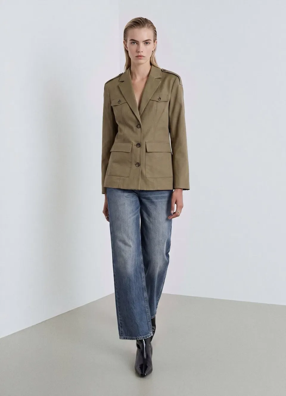 Calliope veste militaire femme poches rabat unie
