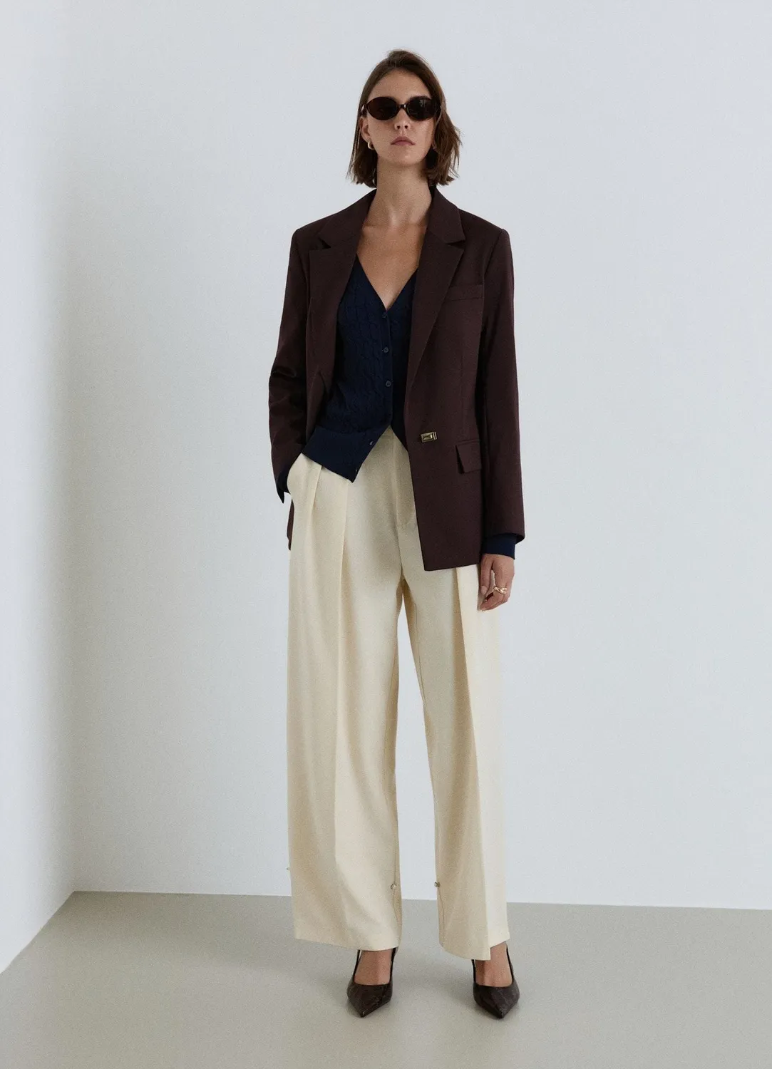 Calliope pantalon à pinces femme jambe droite