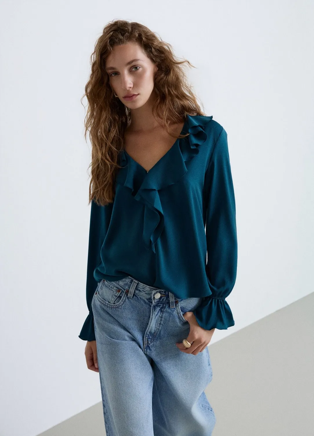 Calliope blouse volants femme satinée col V