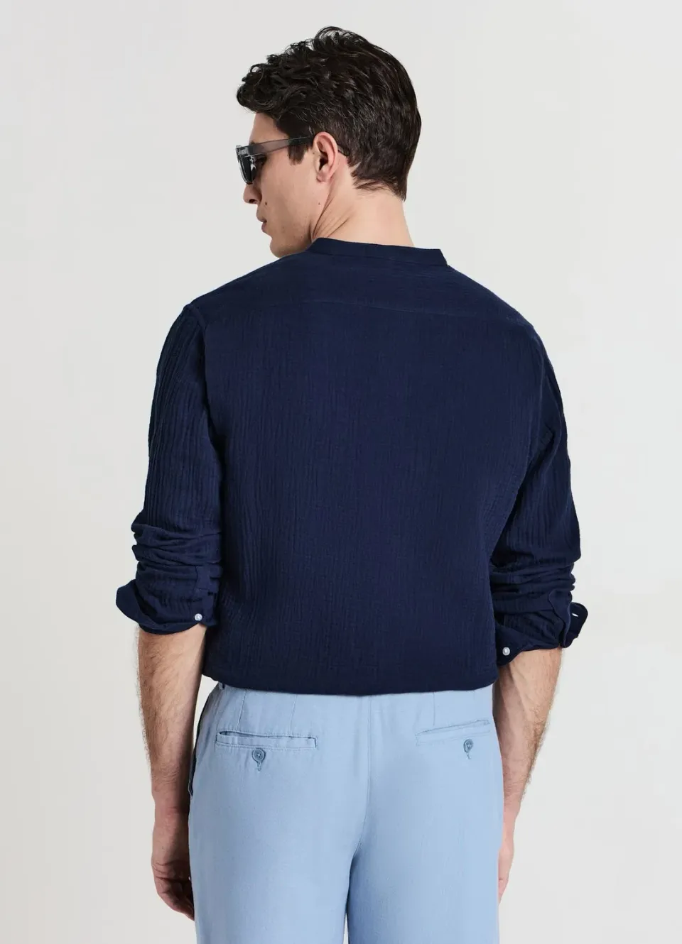 Calliope Chemise homme col coréen coton gaufré manches longues