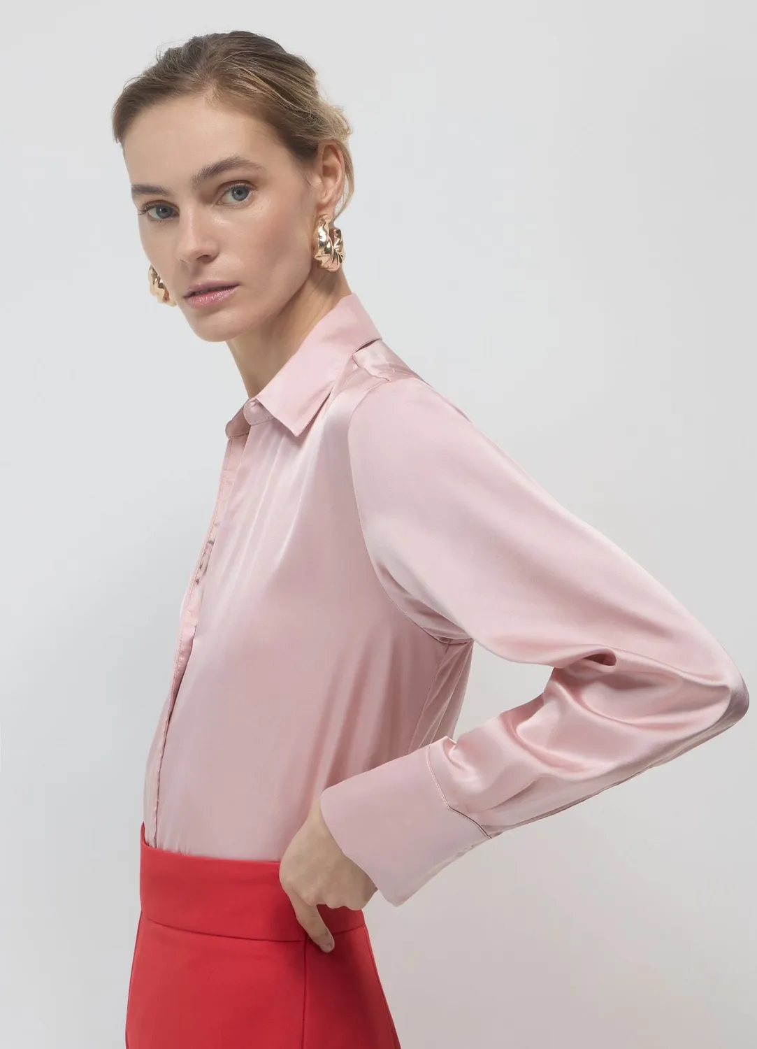 Calliope chemise satinée manches longues femme unie