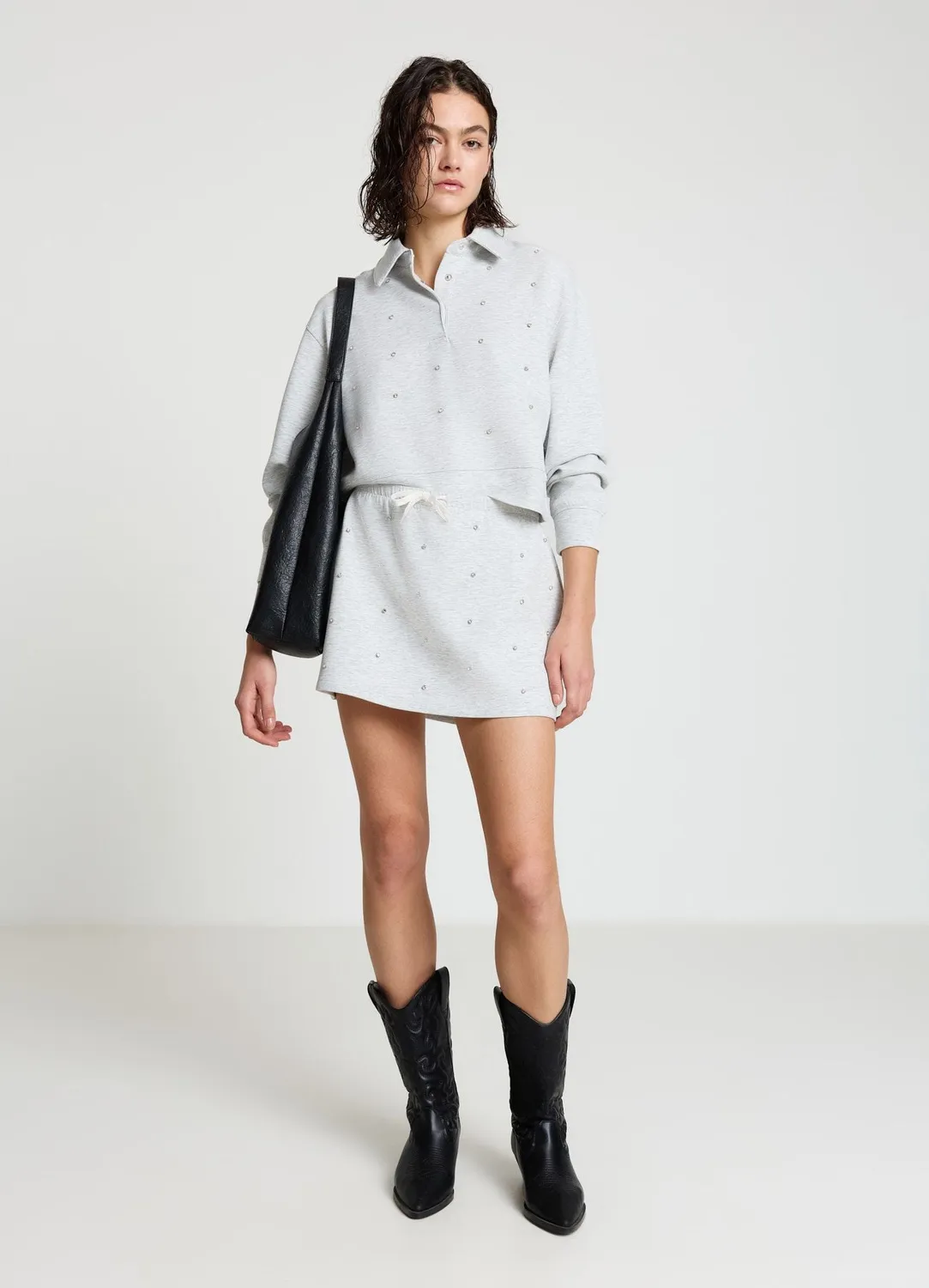 Calliope sweat col chemise strass femme uni
