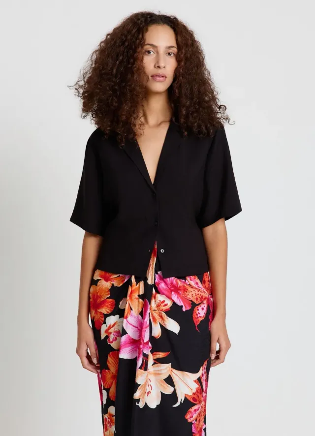 Calliope chemise manches courtes chemise femme col revers