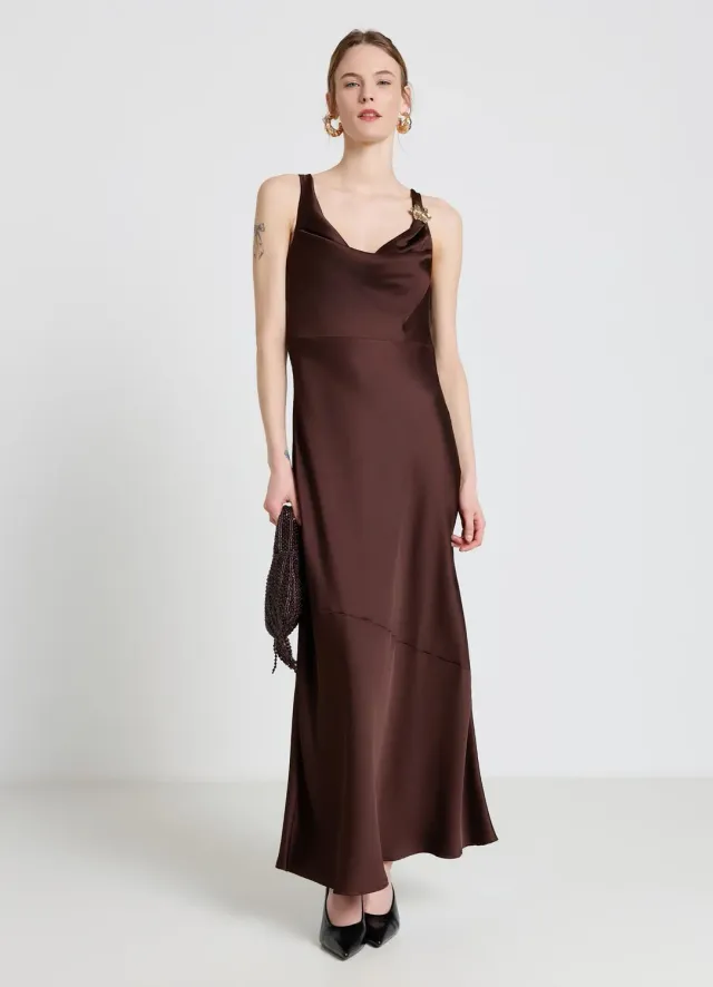 Calliope robe longue satin col drapé dos nu fleur