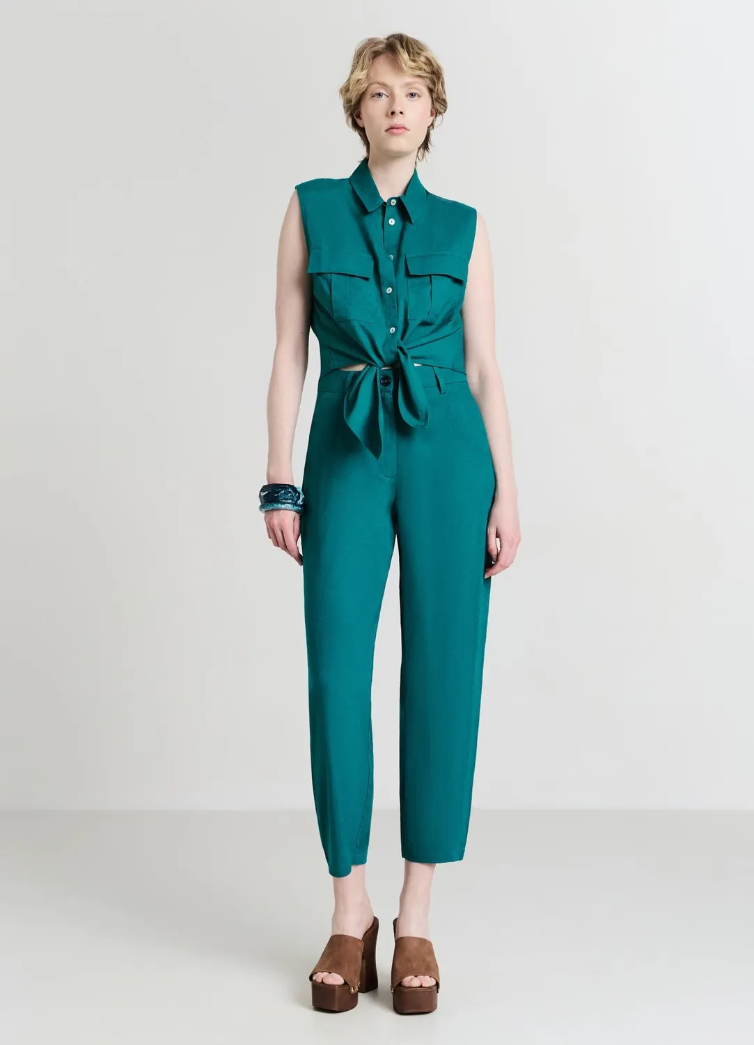 Calliope pantalon carrot femme uni taille regular