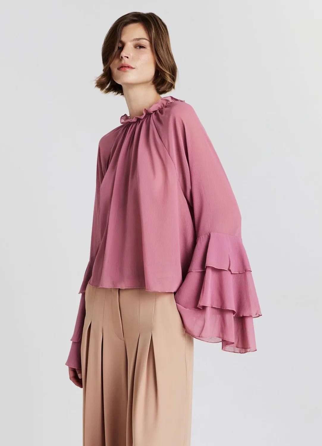 Calliope blouse femme unie manches à volants